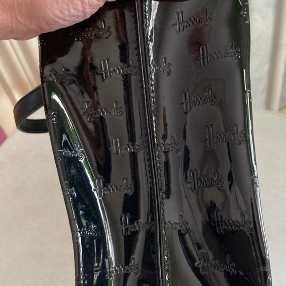 Harrods of London Shiny Patent Black Logo Tote - Picture 9 of 9
